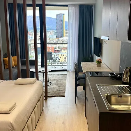 Elegance Golden Tower Skyview -12th Floor Balcony *